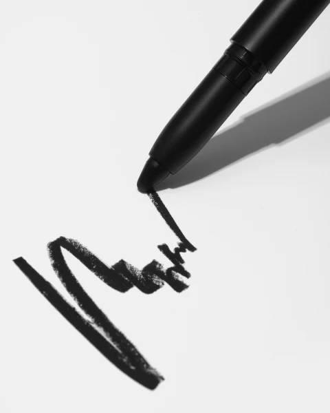 Combo 1 Bút Kẻ Mắt One Move + 1 Bút Sáp Outline Eye Pencil Màu Đen/Bút Đen