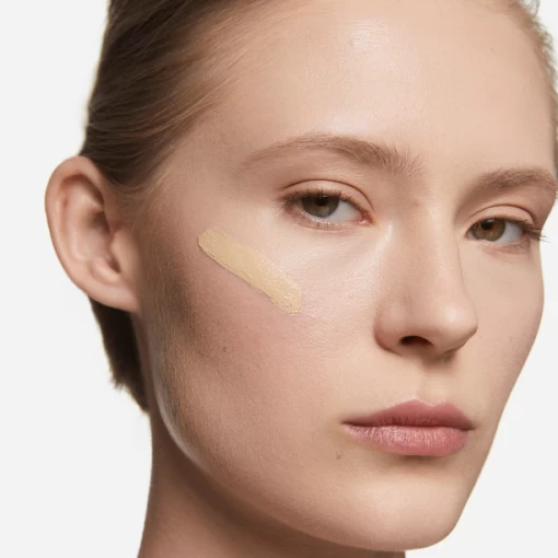 Kem Nền Chống Nắng Skin Focused Care Face Foundation Spf 50 304 Classic Beige