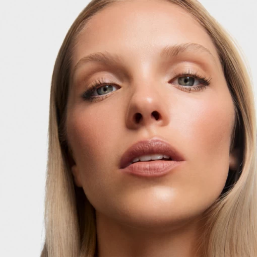 Tạo Khối Kem Dạng Thỏi Đa Năng Bronzer Cream Stick 111 Medium Brown - Nâu Trung Tính