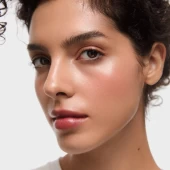 Son Kem Thỏi Vegan Dưỡng Môi Kiss Catcher Lipstick Madame Blossom 909 - 4G